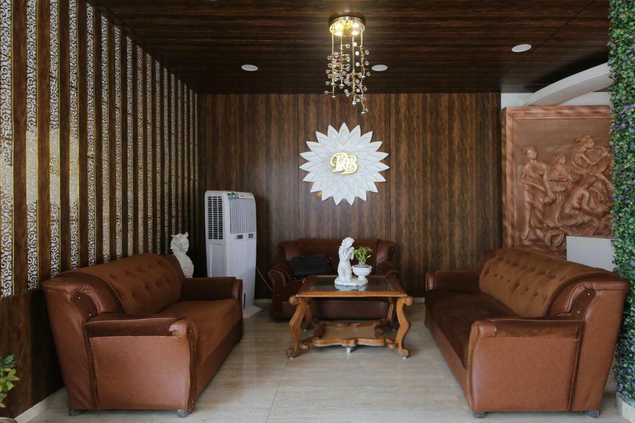 Oyo 38414 Rain Basera Resort 贾巴尔普尔 外观 照片