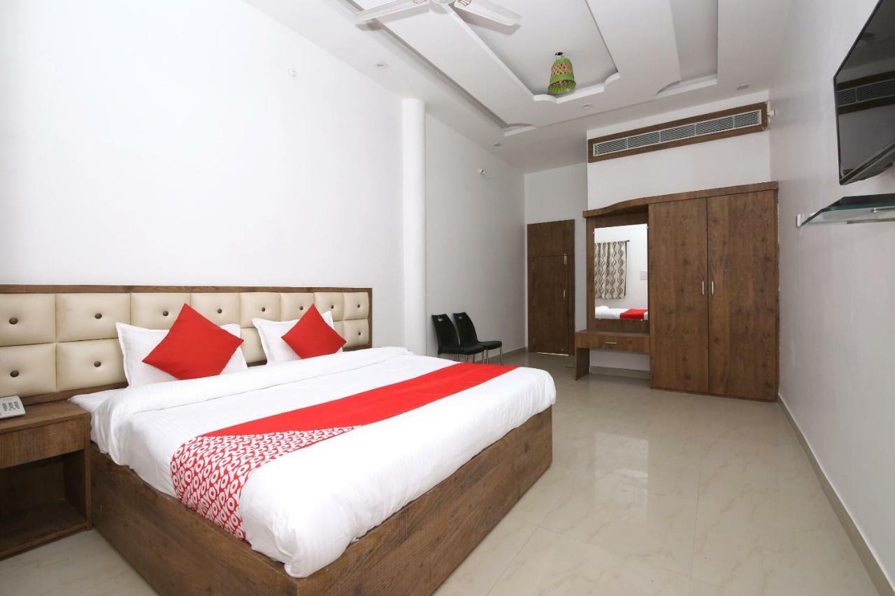 Oyo 38414 Rain Basera Resort 贾巴尔普尔 外观 照片
