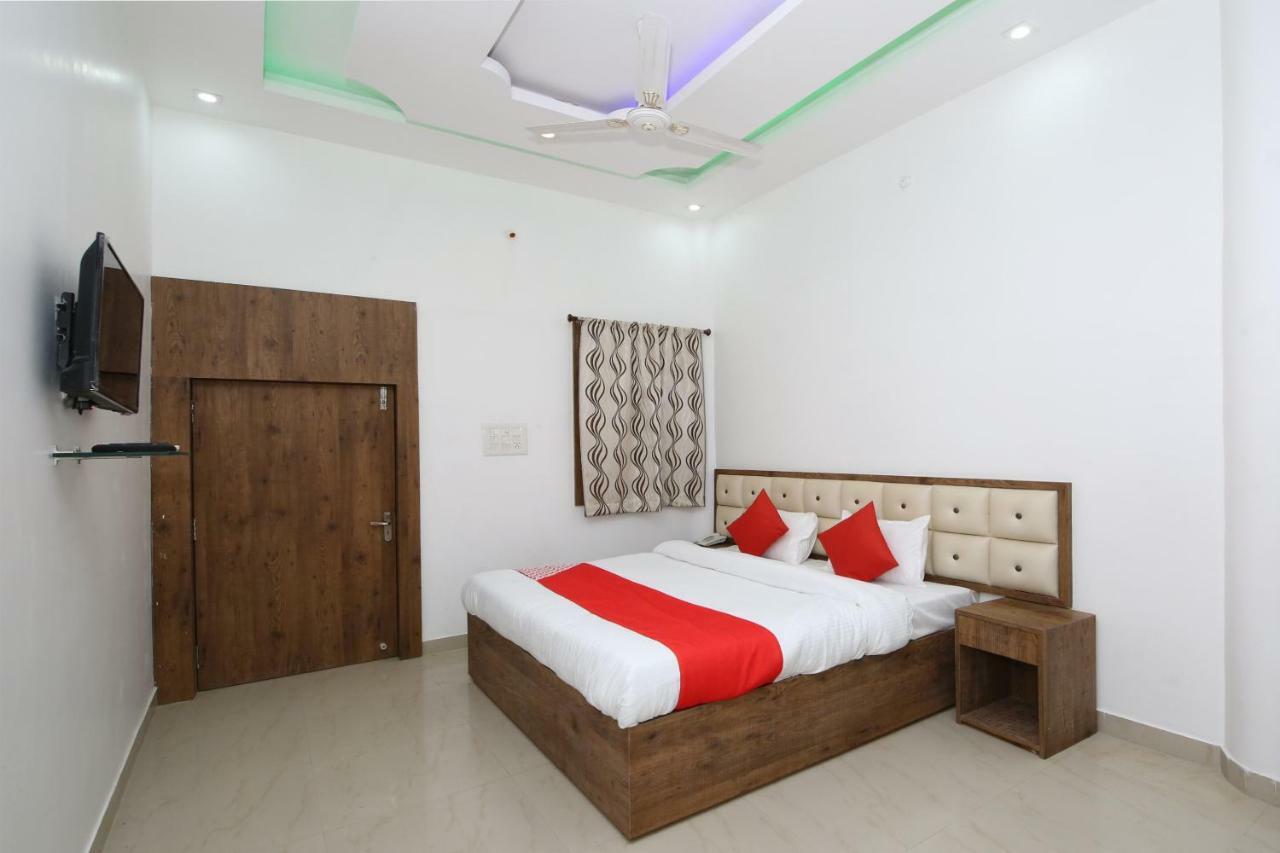 Oyo 38414 Rain Basera Resort 贾巴尔普尔 外观 照片