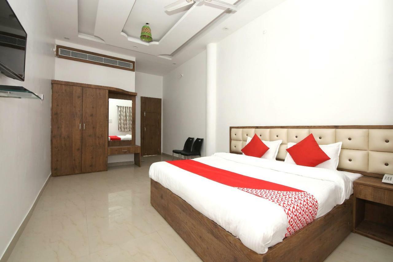Oyo 38414 Rain Basera Resort 贾巴尔普尔 外观 照片