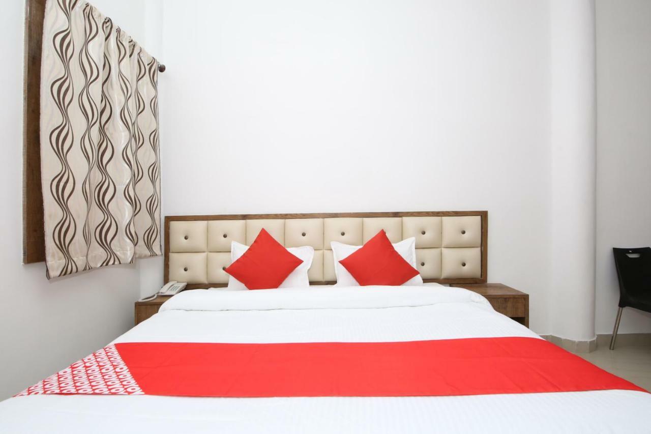 Oyo 38414 Rain Basera Resort 贾巴尔普尔 外观 照片