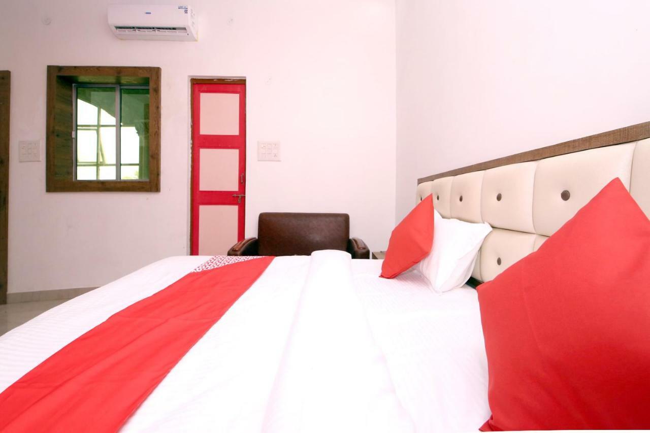 Oyo 38414 Rain Basera Resort 贾巴尔普尔 外观 照片